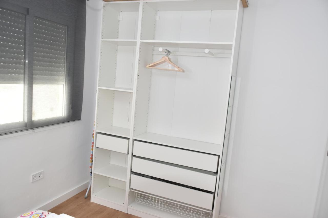 Spectacular Apartment 8 Pax/4 Rooms & Free Parking Malaga Exterior photo